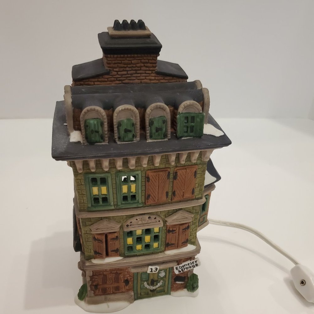 Dept. 56 Dickens Village Series Flat of Ebenezer Scrooge #55875 Heritage Village